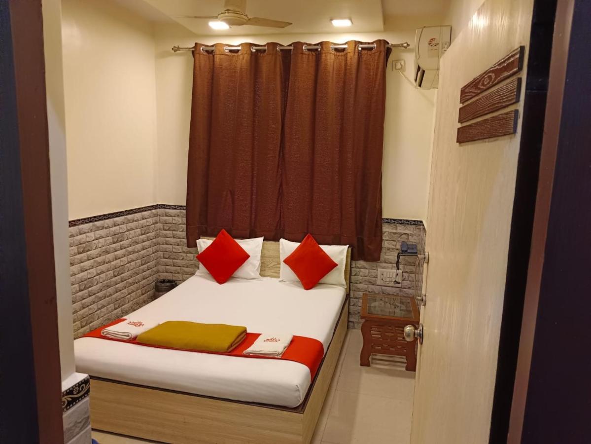 Hotel Nivara Navi Mumbai Exterior photo